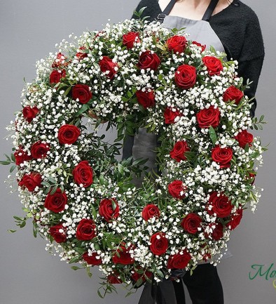Wreath of Red Roses photo 394x433